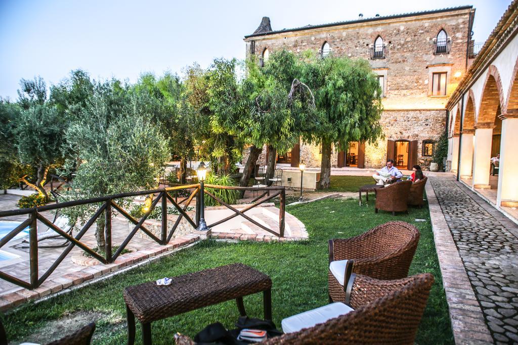 Maison d'hôtes Le Colline Del Gelso-Masseria Mazzei à Rossano Extérieur photo