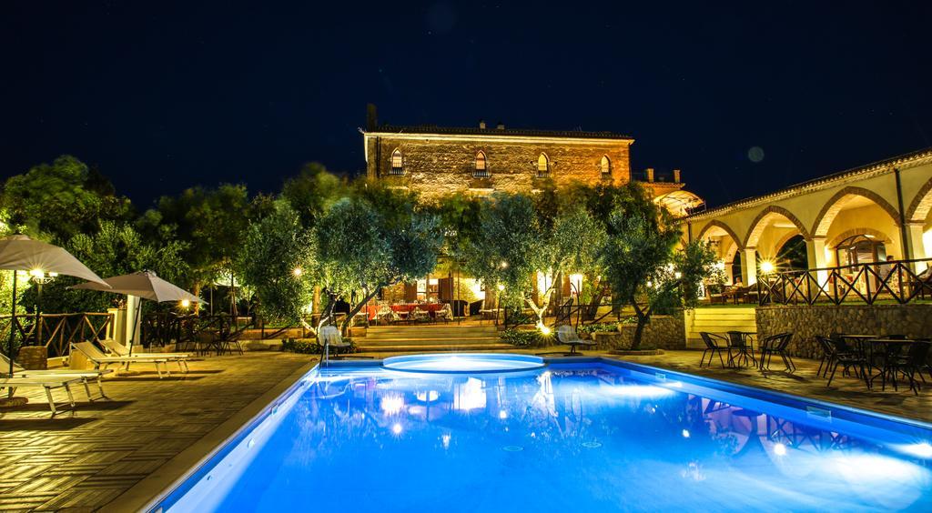 Maison d'hôtes Le Colline Del Gelso-Masseria Mazzei à Rossano Extérieur photo